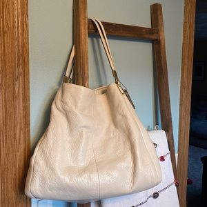 Authentic Coach Phoebe Pebbles Leather Bag purse. Excellent used condition.